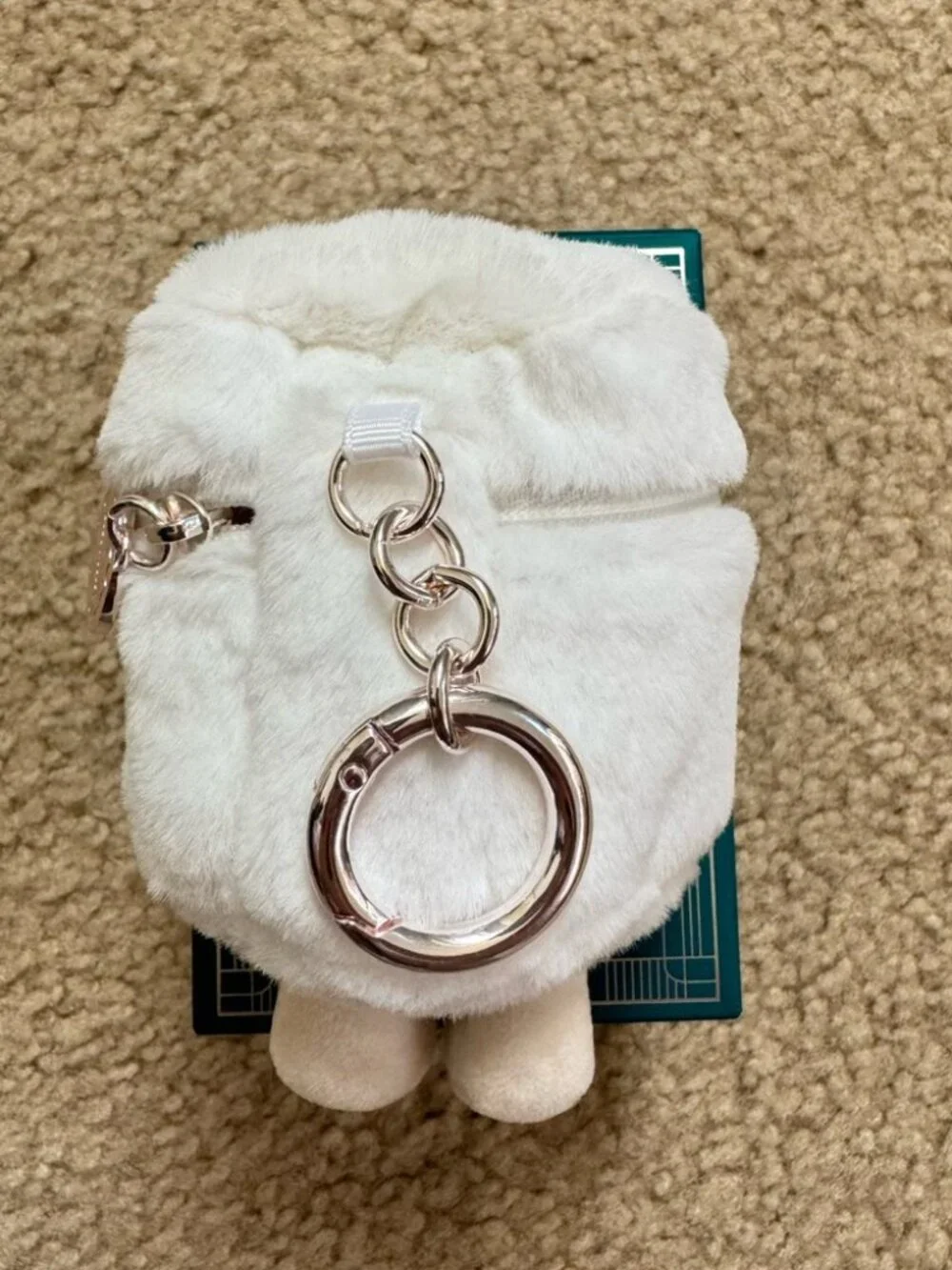 La Mer Plush Bag Charm Crème + Velvet Case + Box